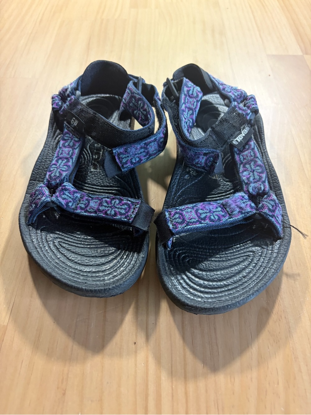 Teva Women's Purple Patterned Strappy Sandals A5
